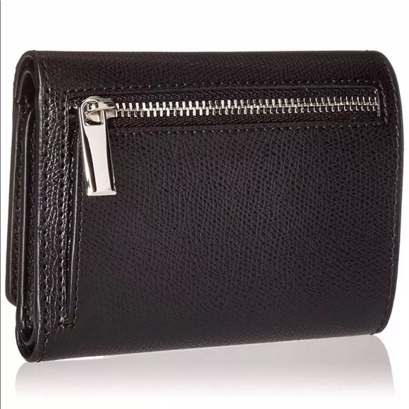 New in a gift box Tumi trifold leather wallet - Picture 4 of 7